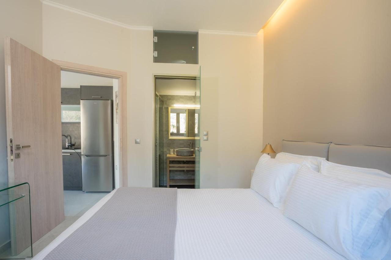 Apollonian Luxury *