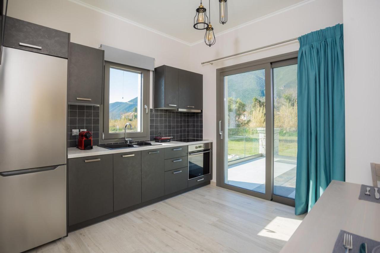 Apollonian Luxury * Vasilikí